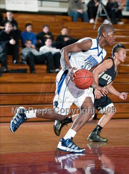 Thumbnail 1 in Olympian vs. Diamond Ranch (Orange Holiday Classic) photogallery.