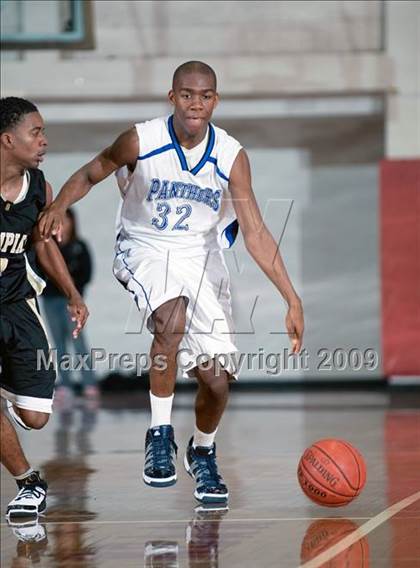 Thumbnail 1 in Olympian vs. Diamond Ranch (Orange Holiday Classic) photogallery.