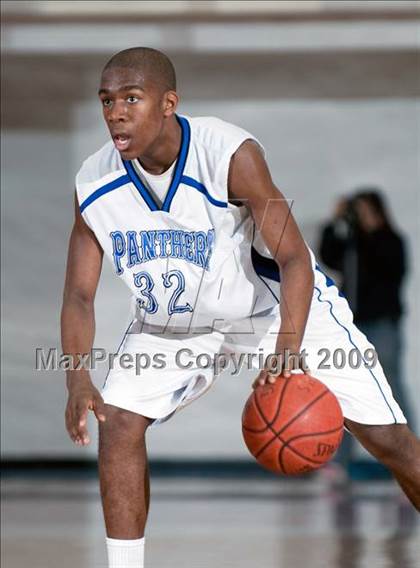 Thumbnail 3 in Olympian vs. Diamond Ranch (Orange Holiday Classic) photogallery.