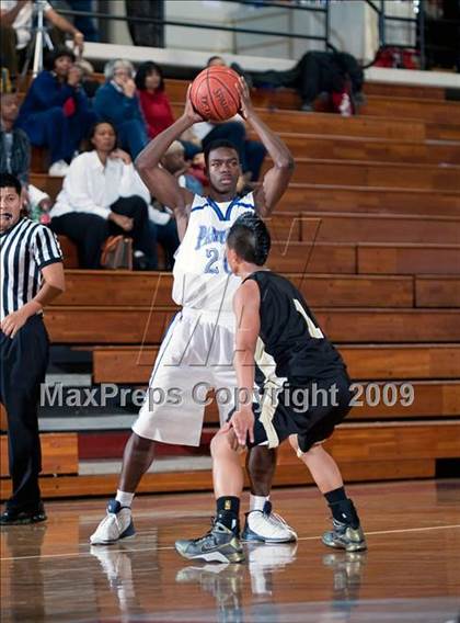 Thumbnail 1 in Olympian vs. Diamond Ranch (Orange Holiday Classic) photogallery.