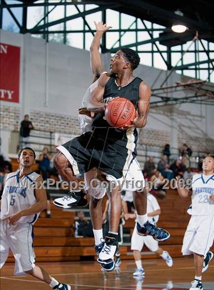 Thumbnail 1 in Olympian vs. Diamond Ranch (Orange Holiday Classic) photogallery.
