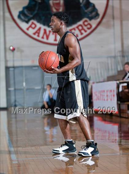 Thumbnail 3 in Olympian vs. Diamond Ranch (Orange Holiday Classic) photogallery.