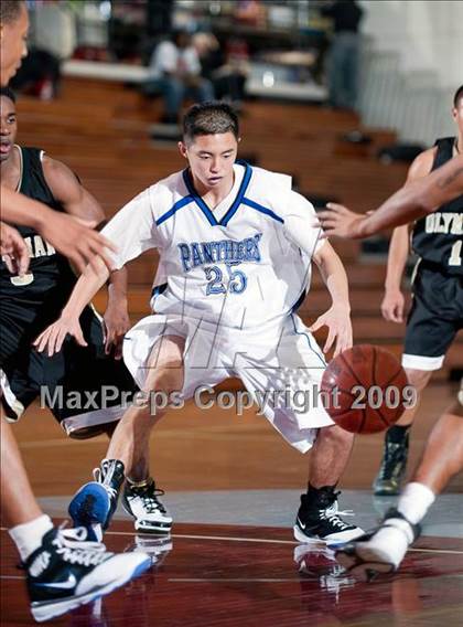 Thumbnail 2 in Olympian vs. Diamond Ranch (Orange Holiday Classic) photogallery.