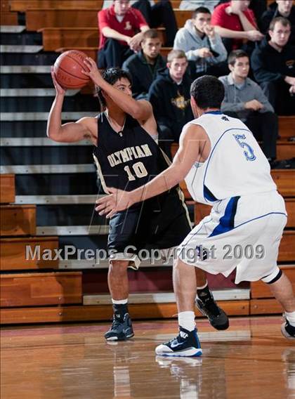 Thumbnail 3 in Olympian vs. Diamond Ranch (Orange Holiday Classic) photogallery.