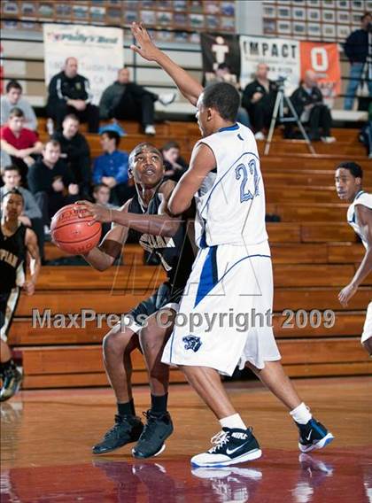 Thumbnail 1 in Olympian vs. Diamond Ranch (Orange Holiday Classic) photogallery.