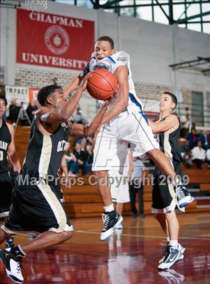 Thumbnail 2 in Olympian vs. Diamond Ranch (Orange Holiday Classic) photogallery.