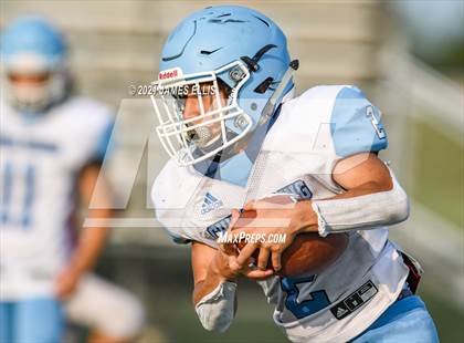 Thumbnail 2 in Lorena vs. China Spring photogallery.