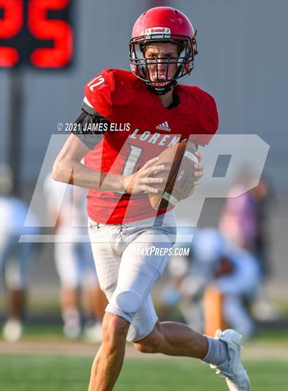 Thumbnail 3 in Lorena vs. China Spring photogallery.