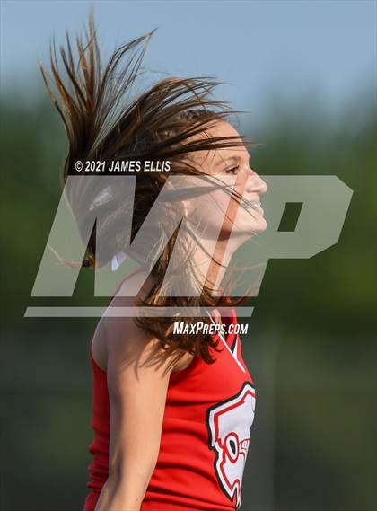 Thumbnail 2 in Lorena vs. China Spring photogallery.
