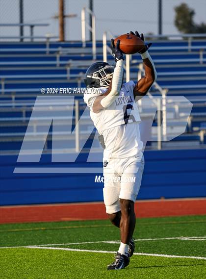 Thumbnail 3 in Loyola @ Leuzinger photogallery.
