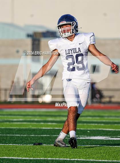 Thumbnail 1 in Loyola @ Leuzinger photogallery.