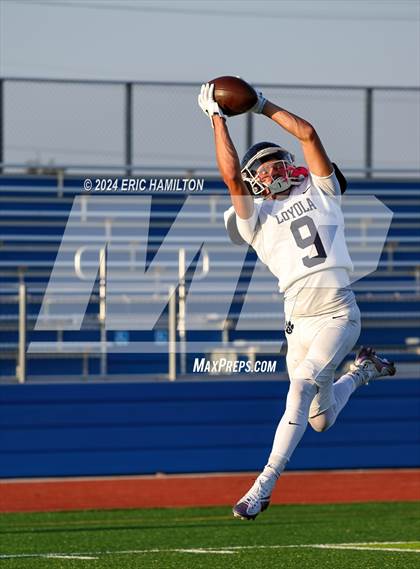 Thumbnail 3 in Loyola @ Leuzinger photogallery.