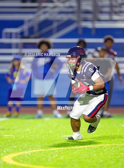 Thumbnail 3 in Loyola @ Leuzinger photogallery.