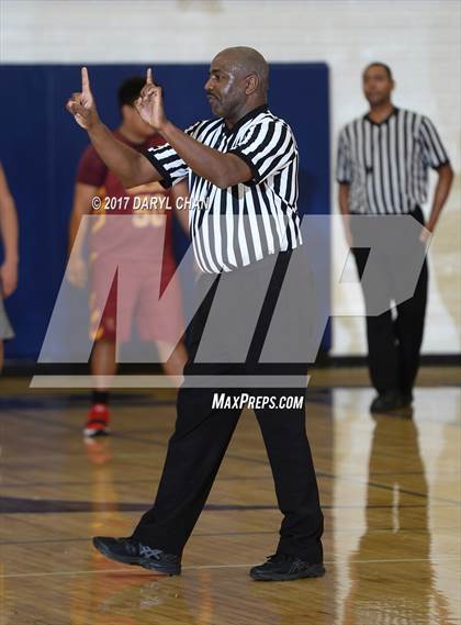 Thumbnail 2 in El Rancho vs Wilson (Cal High Tournament) photogallery.