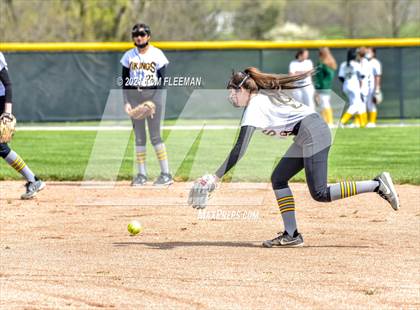 Thumbnail 1 in South @ Shawnee Mission West photogallery.