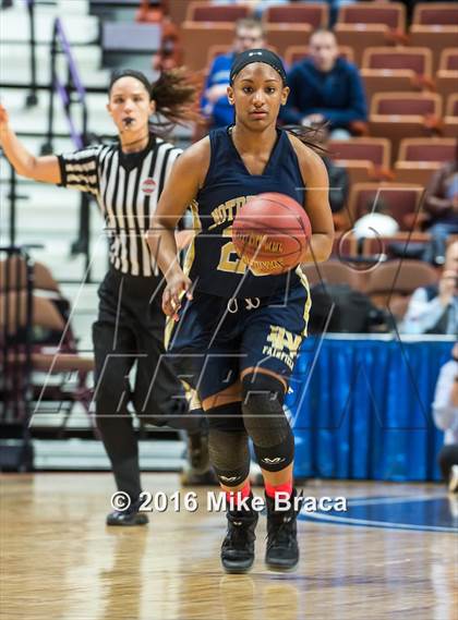 Thumbnail 2 in Cromwell vs. Notre Dame-Fairfield (CIAC Class M Final) photogallery.