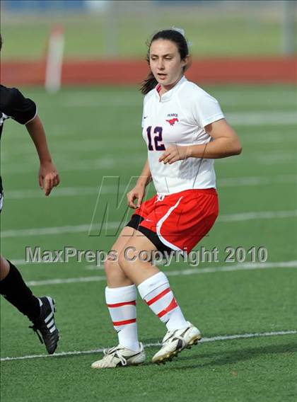 Thumbnail 3 in Pearce vs Rockwall (Class 4A, Region II semifinal) photogallery.