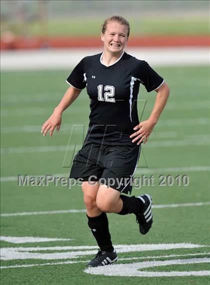 Thumbnail 1 in Pearce vs Rockwall (Class 4A, Region II semifinal) photogallery.