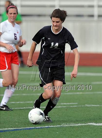 Thumbnail 3 in Pearce vs Rockwall (Class 4A, Region II semifinal) photogallery.