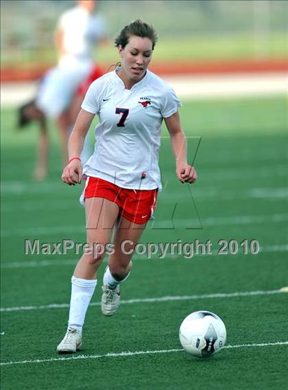 Thumbnail 2 in Pearce vs Rockwall (Class 4A, Region II semifinal) photogallery.