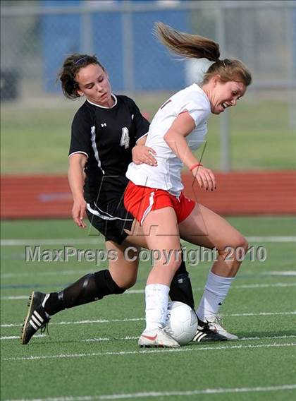 Thumbnail 1 in Pearce vs Rockwall (Class 4A, Region II semifinal) photogallery.