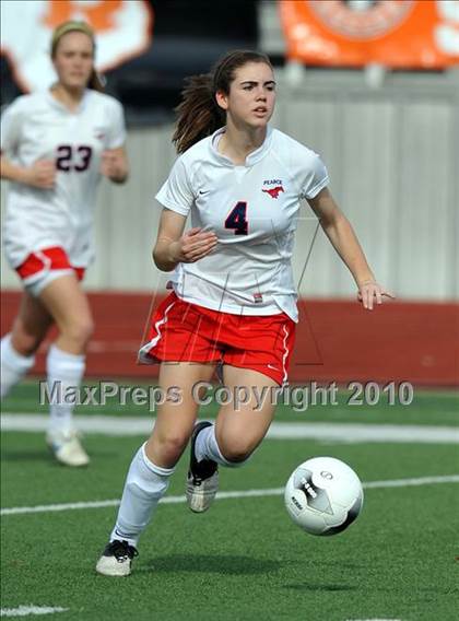 Thumbnail 3 in Pearce vs Rockwall (Class 4A, Region II semifinal) photogallery.