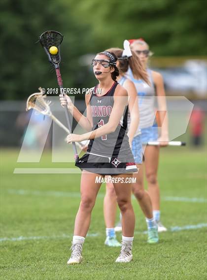 Thumbnail 2 in Wando vs. Mann (SCHSL AAAAA Upper State Championship) photogallery.