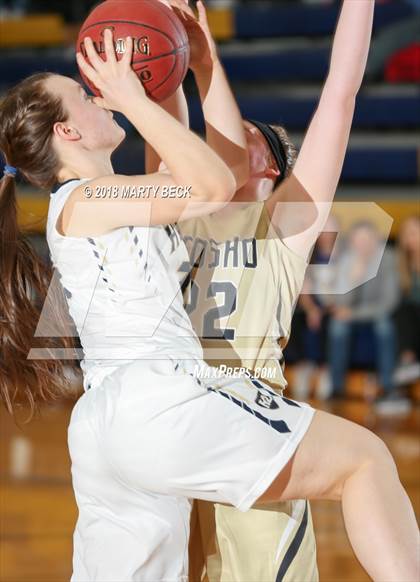 Thumbnail 3 in Helias vs Neosho (Central Bank Shootout) photogallery.