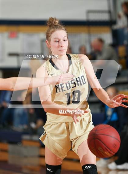 Thumbnail 2 in Helias vs Neosho (Central Bank Shootout) photogallery.