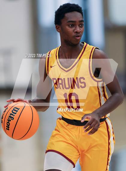 Thumbnail 3 in Woodrow Wilson vs. Laguna Hills photogallery.