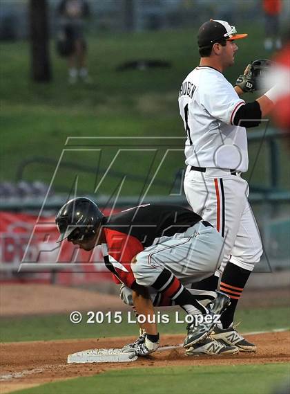 Thumbnail 2 in Hart vs. Huntington Beach (CIF SS D1 Final) photogallery.