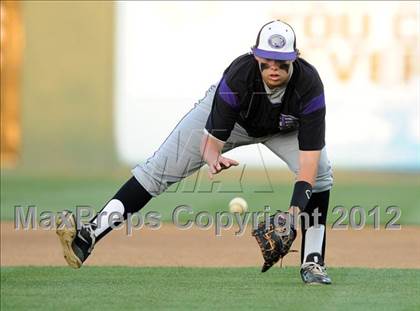 Thumbnail 3 in Rancho Cucamonga vs. Etiwanda (Battle of the Baseline League) photogallery.