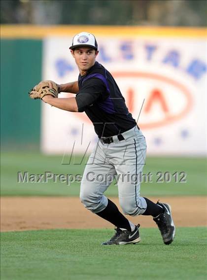 Thumbnail 2 in Rancho Cucamonga vs. Etiwanda (Battle of the Baseline League) photogallery.