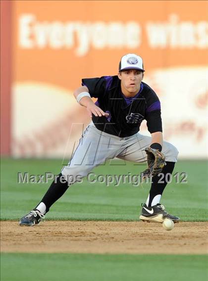 Thumbnail 2 in Rancho Cucamonga vs. Etiwanda (Battle of the Baseline League) photogallery.