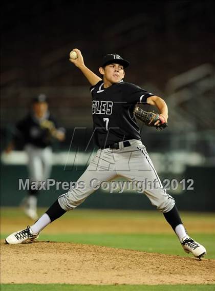 Thumbnail 3 in Rancho Cucamonga vs. Etiwanda (Battle of the Baseline League) photogallery.