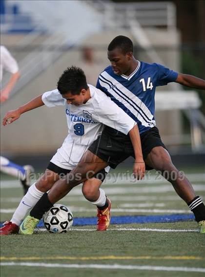Thumbnail 2 in South Cobb vs Centennial (5A Playoff - Round 1) photogallery.