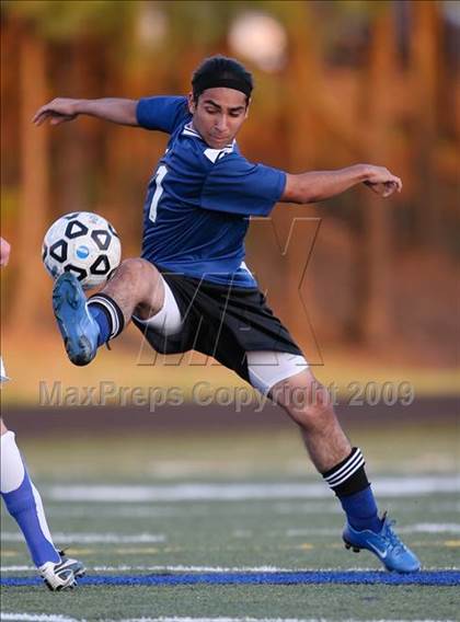 Thumbnail 1 in South Cobb vs Centennial (5A Playoff - Round 1) photogallery.