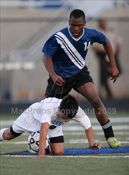 Thumbnail 1 in South Cobb vs Centennial (5A Playoff - Round 1) photogallery.