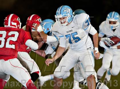 Thumbnail 2 in Corona del Mar vs. Garden Grove (CIF SS Southern Division Final) photogallery.