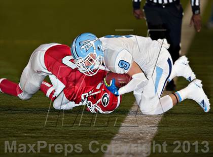 Thumbnail 3 in Corona del Mar vs. Garden Grove (CIF SS Southern Division Final) photogallery.