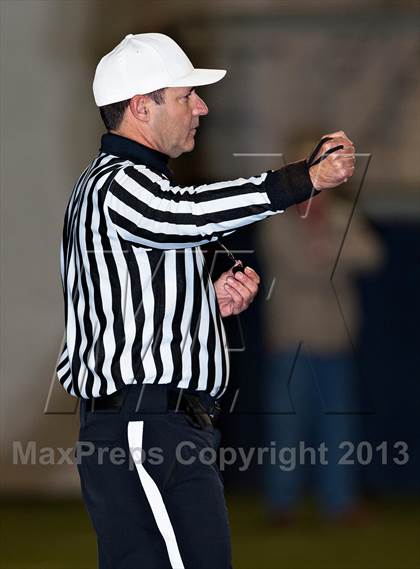 Thumbnail 1 in Corona del Mar vs. Garden Grove (CIF SS Southern Division Final) photogallery.