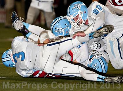 Thumbnail 1 in Corona del Mar vs. Garden Grove (CIF SS Southern Division Final) photogallery.