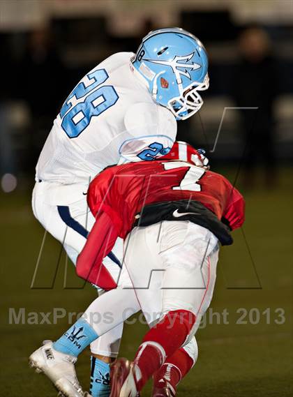 Thumbnail 2 in Corona del Mar vs. Garden Grove (CIF SS Southern Division Final) photogallery.