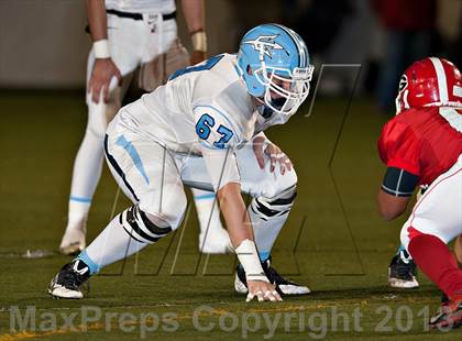 Thumbnail 2 in Corona del Mar vs. Garden Grove (CIF SS Southern Division Final) photogallery.
