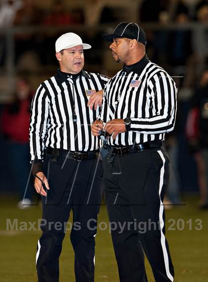 Thumbnail 2 in Corona del Mar vs. Garden Grove (CIF SS Southern Division Final) photogallery.