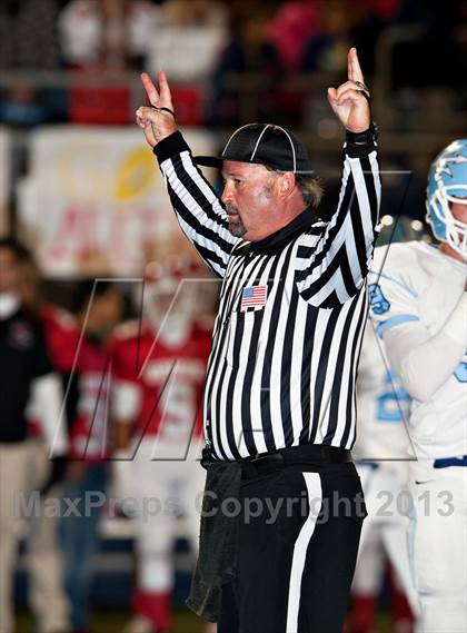 Thumbnail 1 in Corona del Mar vs. Garden Grove (CIF SS Southern Division Final) photogallery.