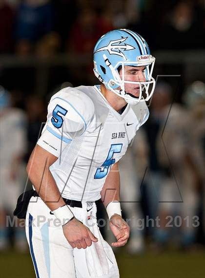 Thumbnail 3 in Corona del Mar vs. Garden Grove (CIF SS Southern Division Final) photogallery.