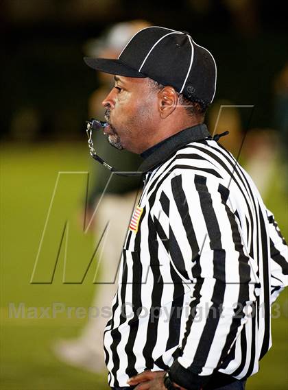 Thumbnail 2 in Corona del Mar vs. Garden Grove (CIF SS Southern Division Final) photogallery.