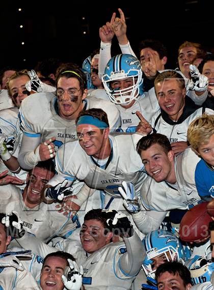 Thumbnail 2 in Corona del Mar vs. Garden Grove (CIF SS Southern Division Final) photogallery.