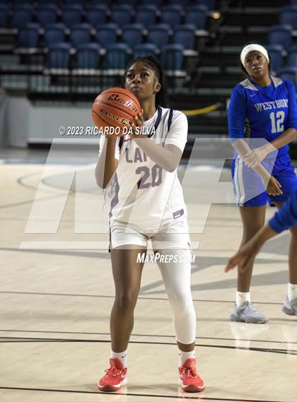 Thumbnail 1 in Lamar vs Westbury photogallery.